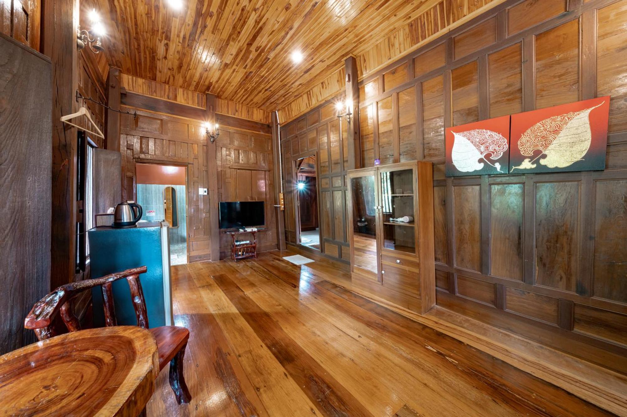 Athithara Homestay Пра Након Си Аютая Екстериор снимка