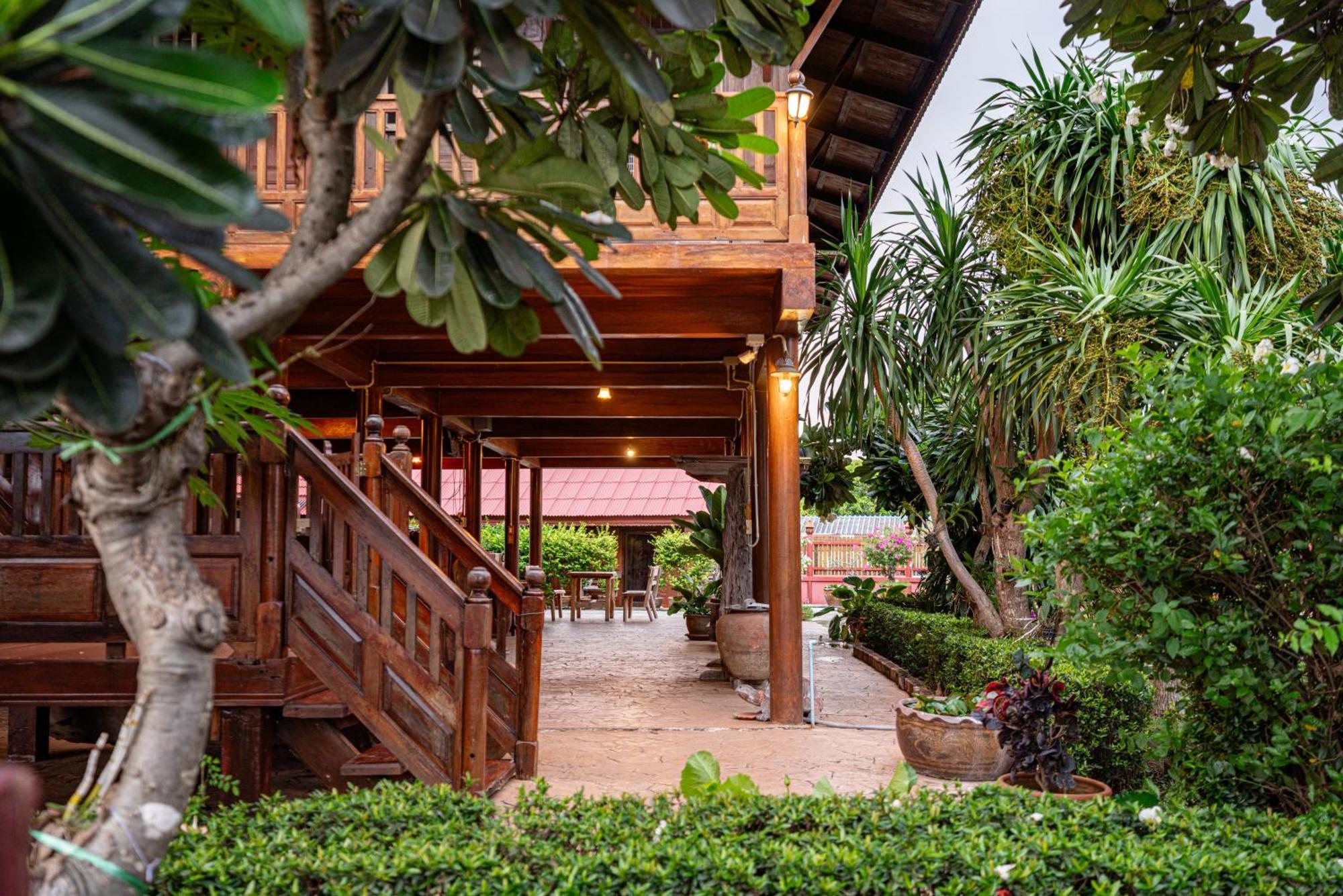 Athithara Homestay Пра Након Си Аютая Екстериор снимка