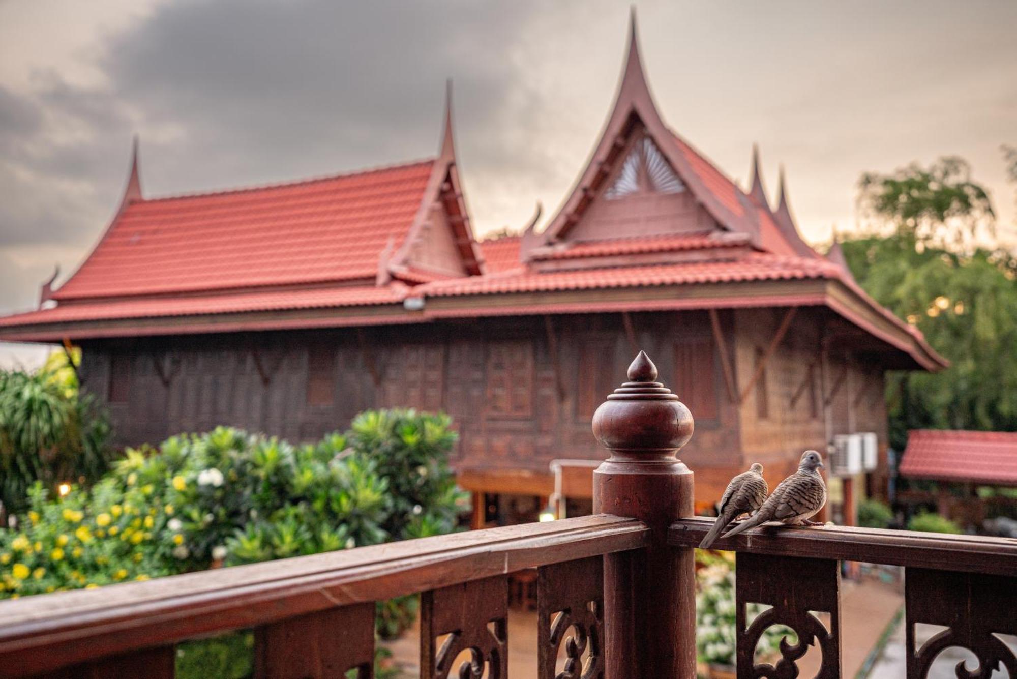 Athithara Homestay Пра Након Си Аютая Екстериор снимка