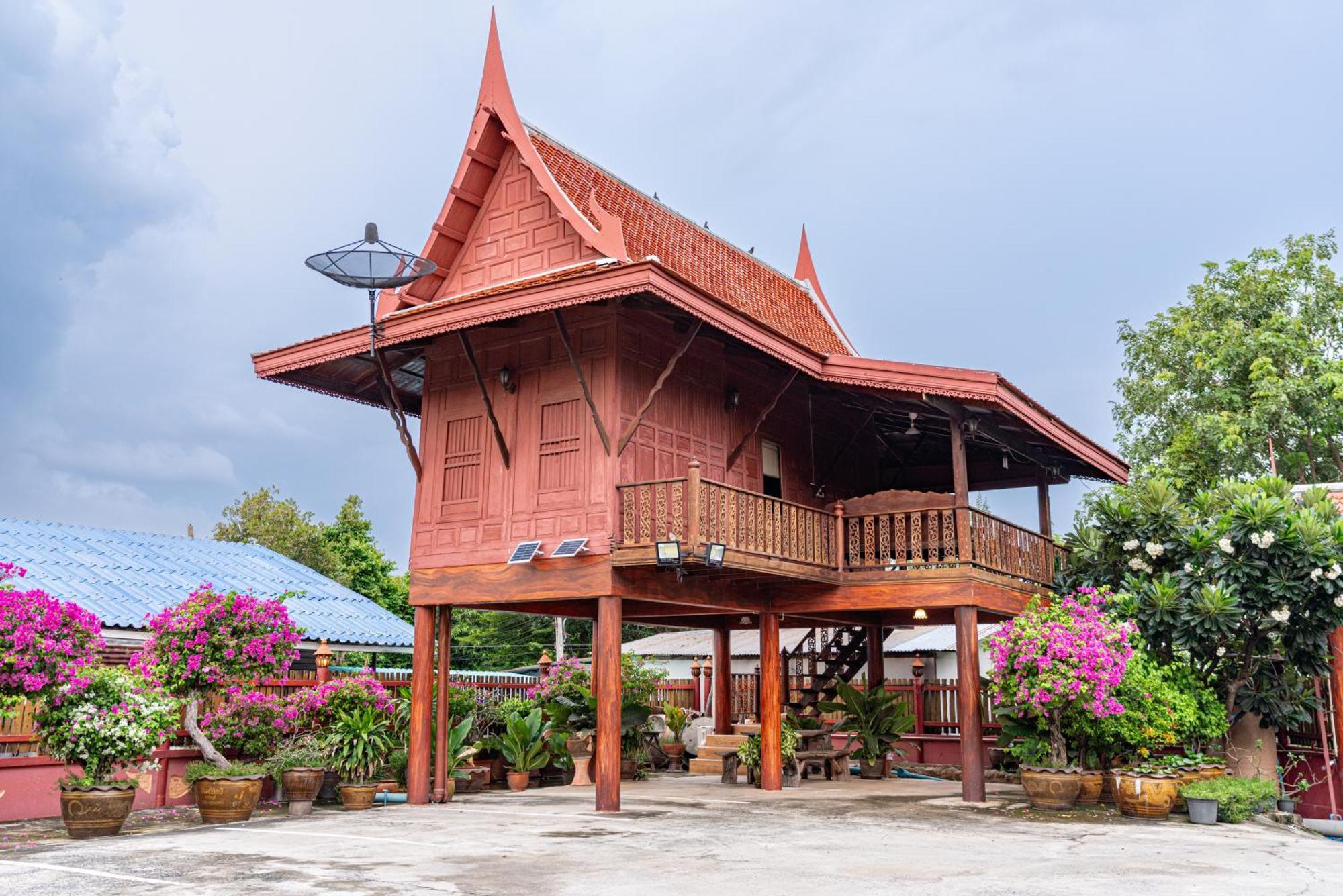 Athithara Homestay Пра Након Си Аютая Екстериор снимка