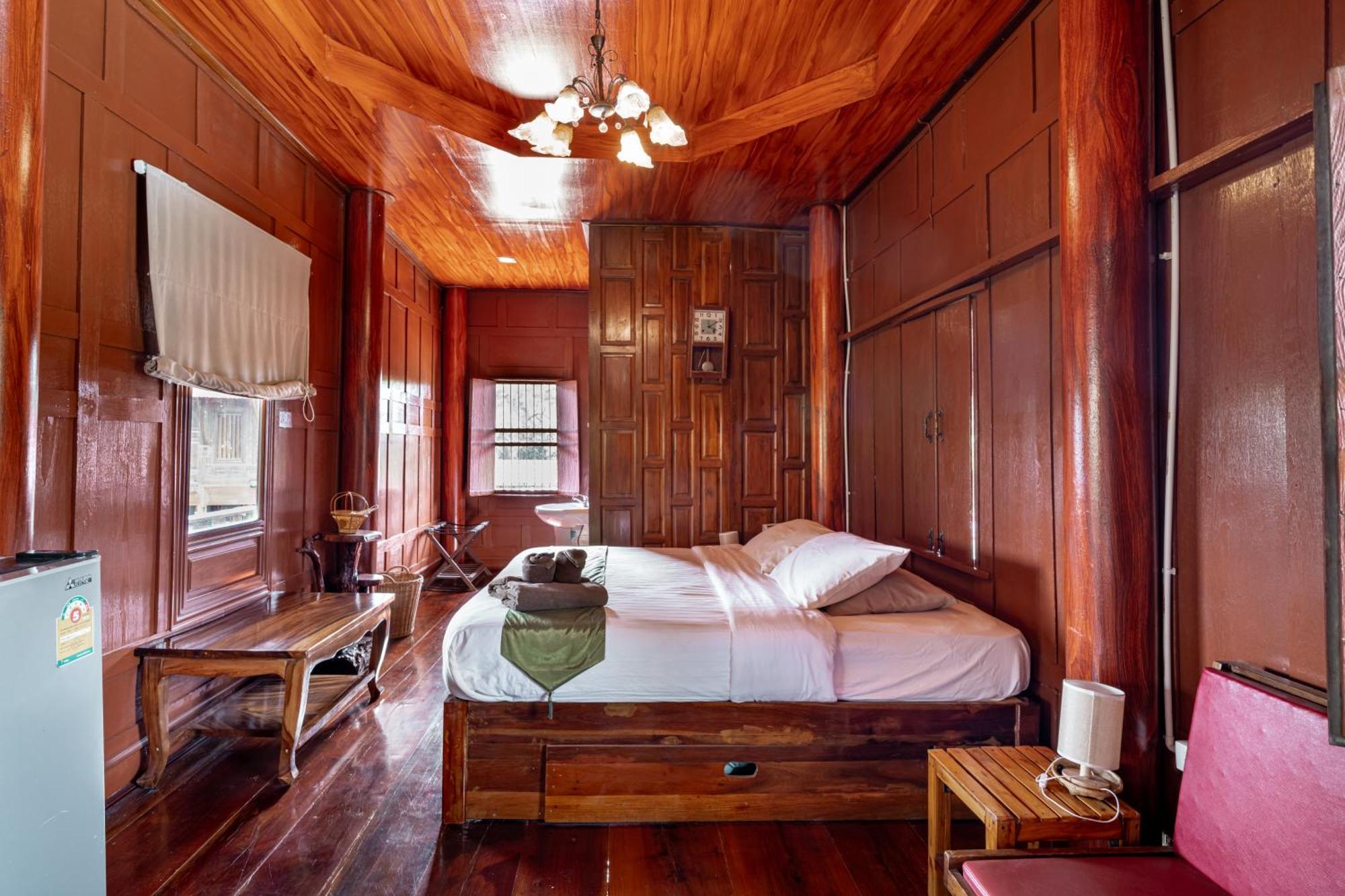 Athithara Homestay Пра Након Си Аютая Екстериор снимка